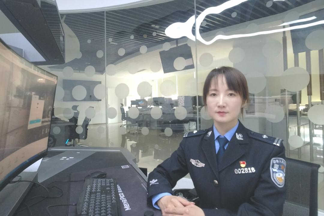 我以行动为誓，共绘绚丽未来！