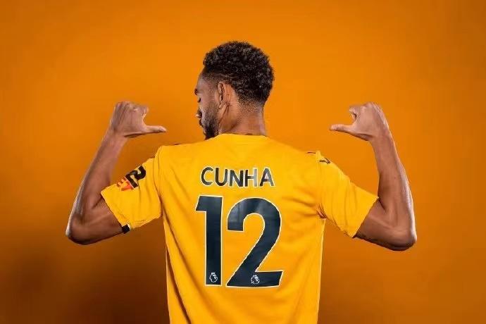 狼队足球俱乐部转会,巴西前锋库尼亚加盟狼队