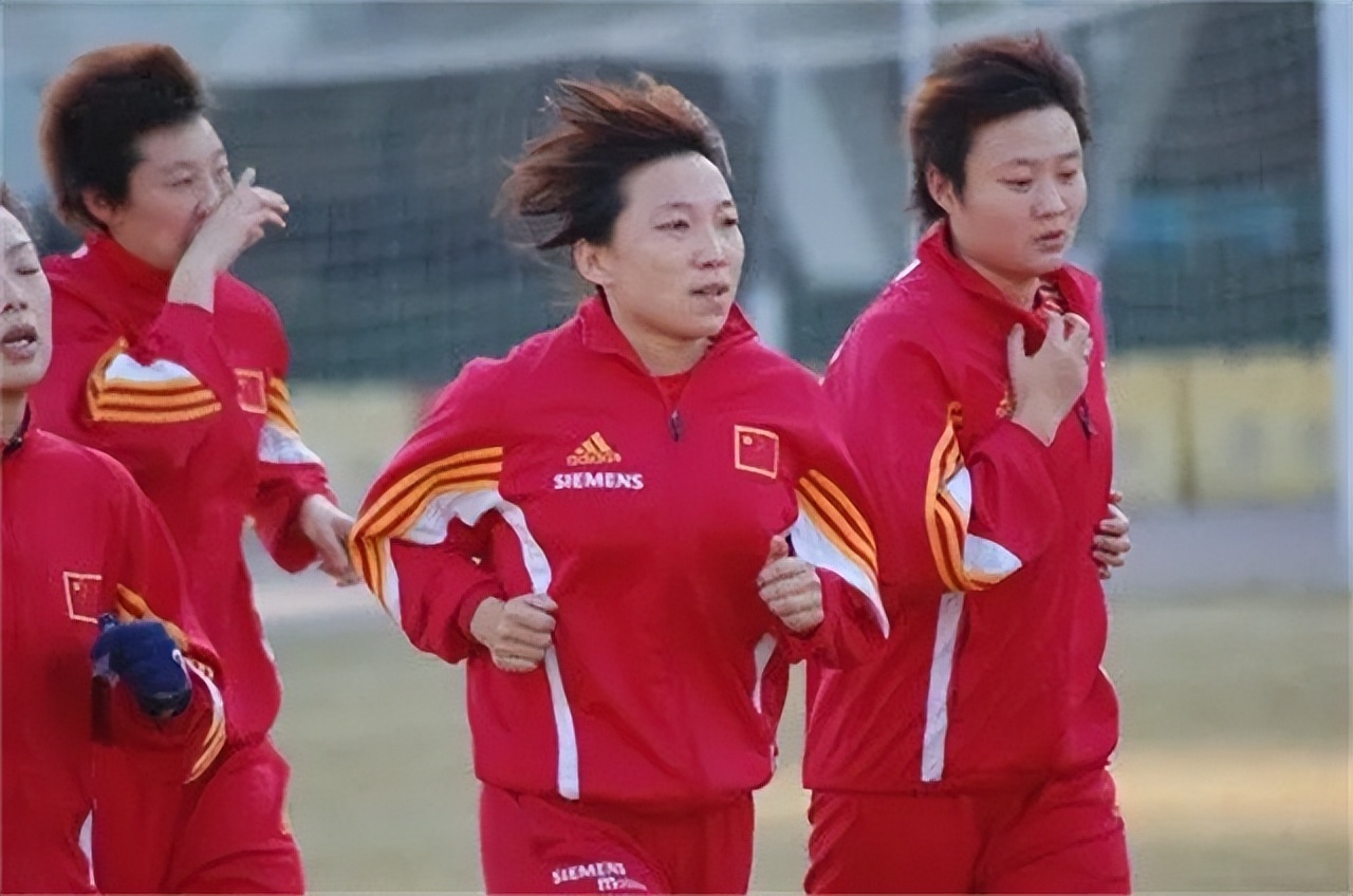 铿锵玫瑰孙雯：带伤书写女足辉煌，退役后担任中国足协副主席