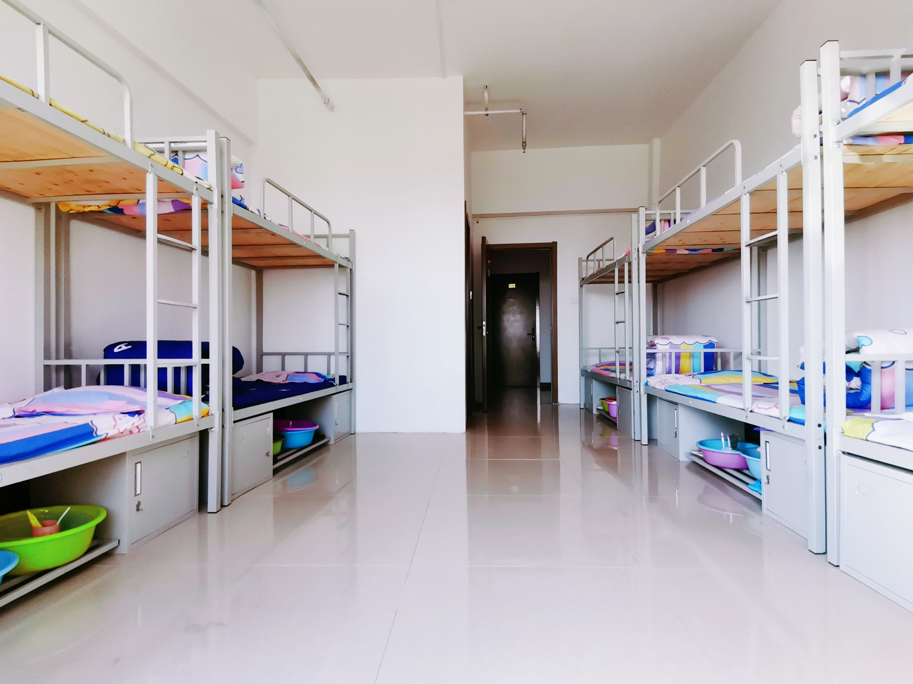 初高中毕业学什么技术好找工作,初中毕业学什么技术比较好工资高