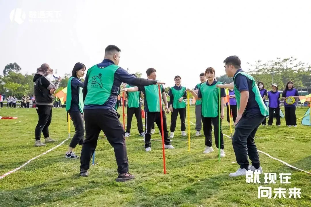 就现在向未来歌词,就现在向未来看齐