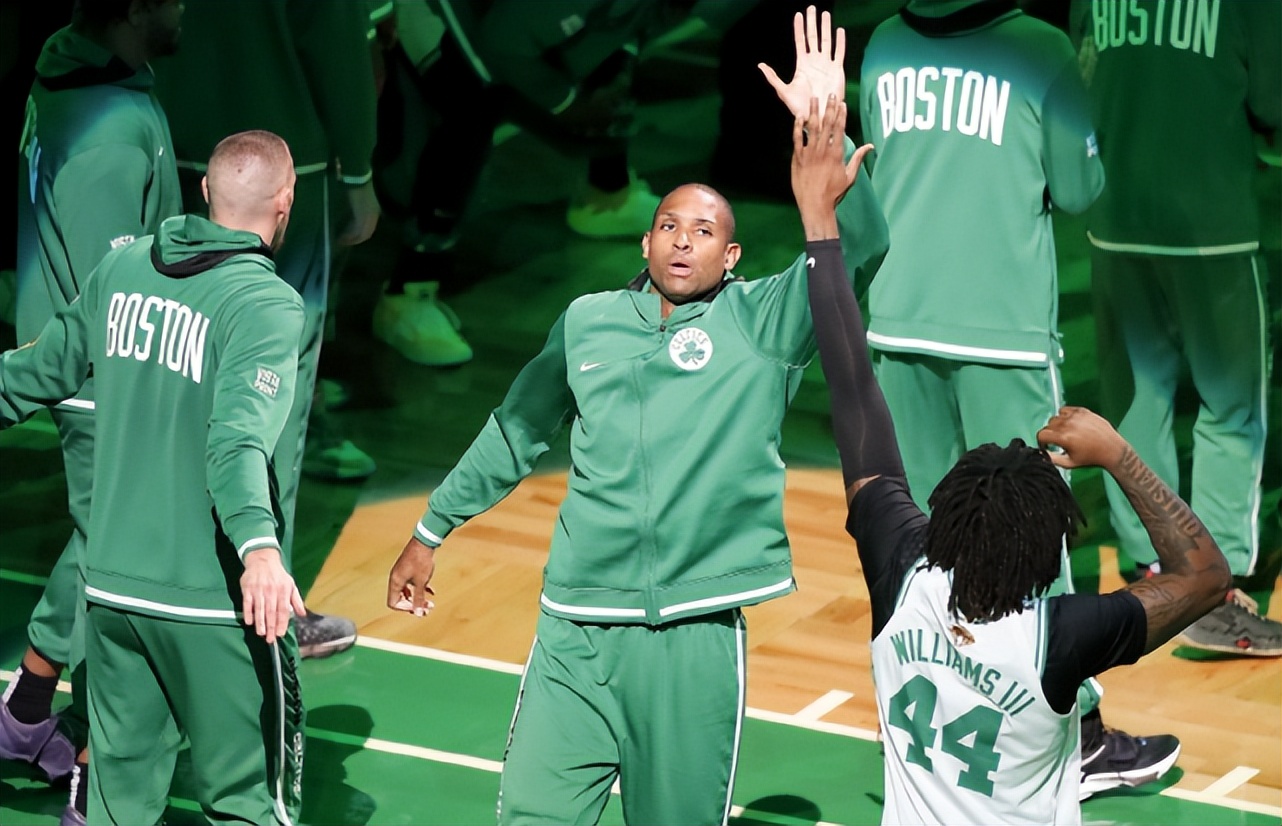 凯尔特人官宣达成三方交易,凯尔特人官宣签约施罗德