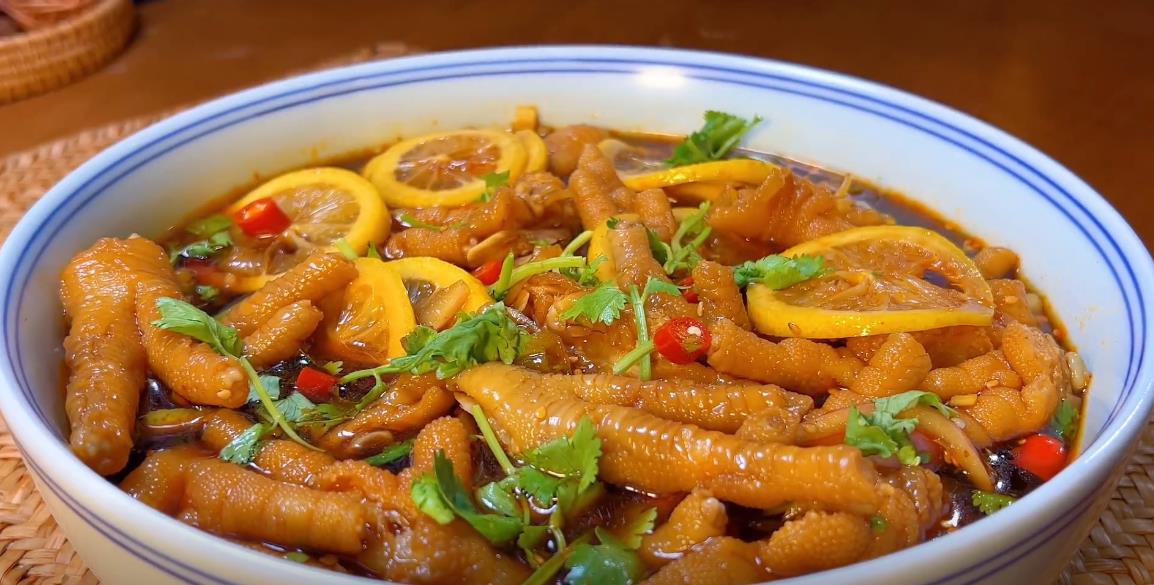 40岁以上的女人吃什么胶原蛋白好,吃什么样的胶原蛋白能让皮肤饱满