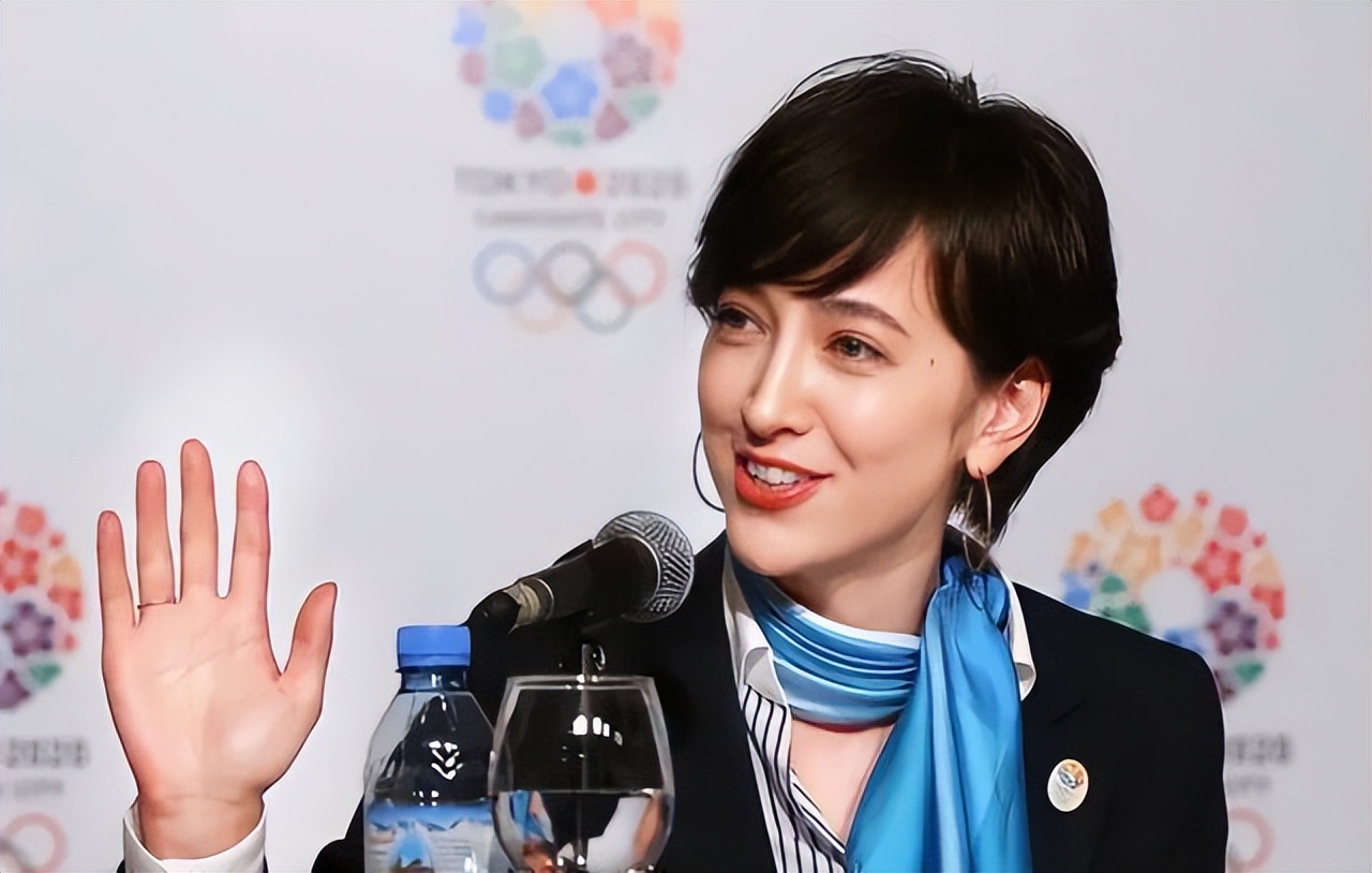 日本42岁混血女神：豪门收割机，曾卷入不雅光碟事件，奉子成婚