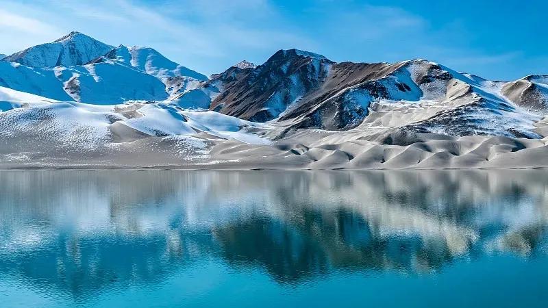 关于新疆天山天池的传说,神奇的美丽天山天池