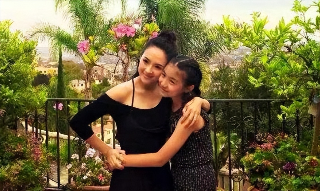 为继子终生不育、为继女隐婚10年，娱乐圈的明星后妈，只服这10位