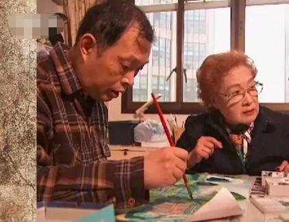 27岁女星意外去世疑吃饭被噎死,这些年因意外死亡的女星