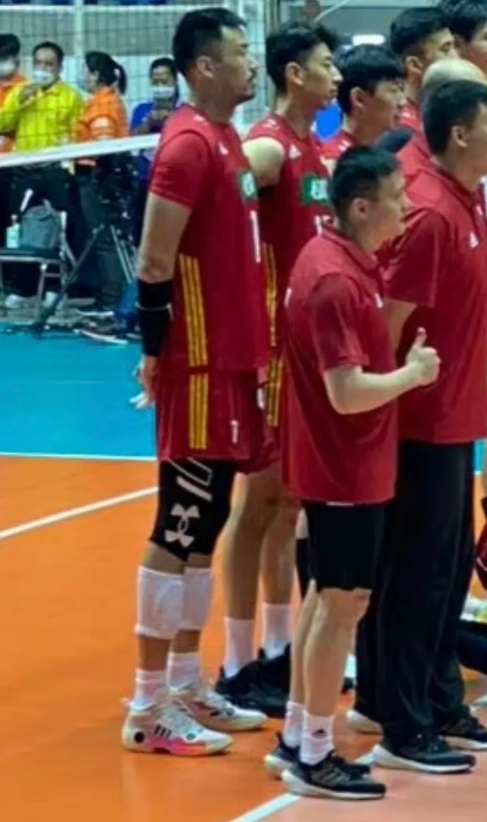 李宁驭帅evolow高帮,韦德808和驭帅evo