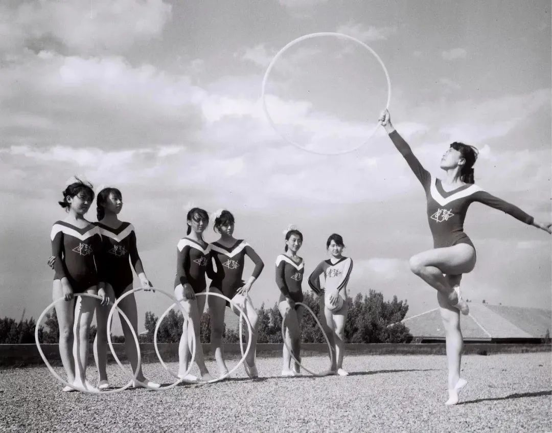 你的出现惊艳了时光温柔了岁月,一个惊艳了时光一个温柔了岁月