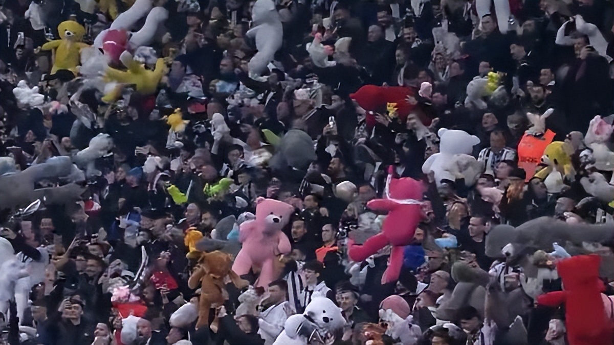 贝西克塔斯足球俱乐部抽陀螺,足球精神力量