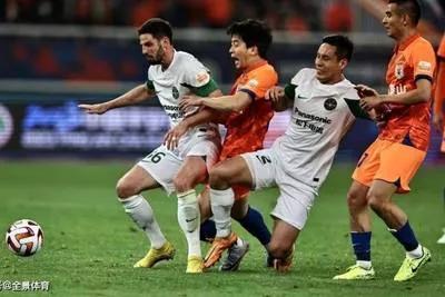 泰山队夺冠泪流满面,泰山队逆转引发热议