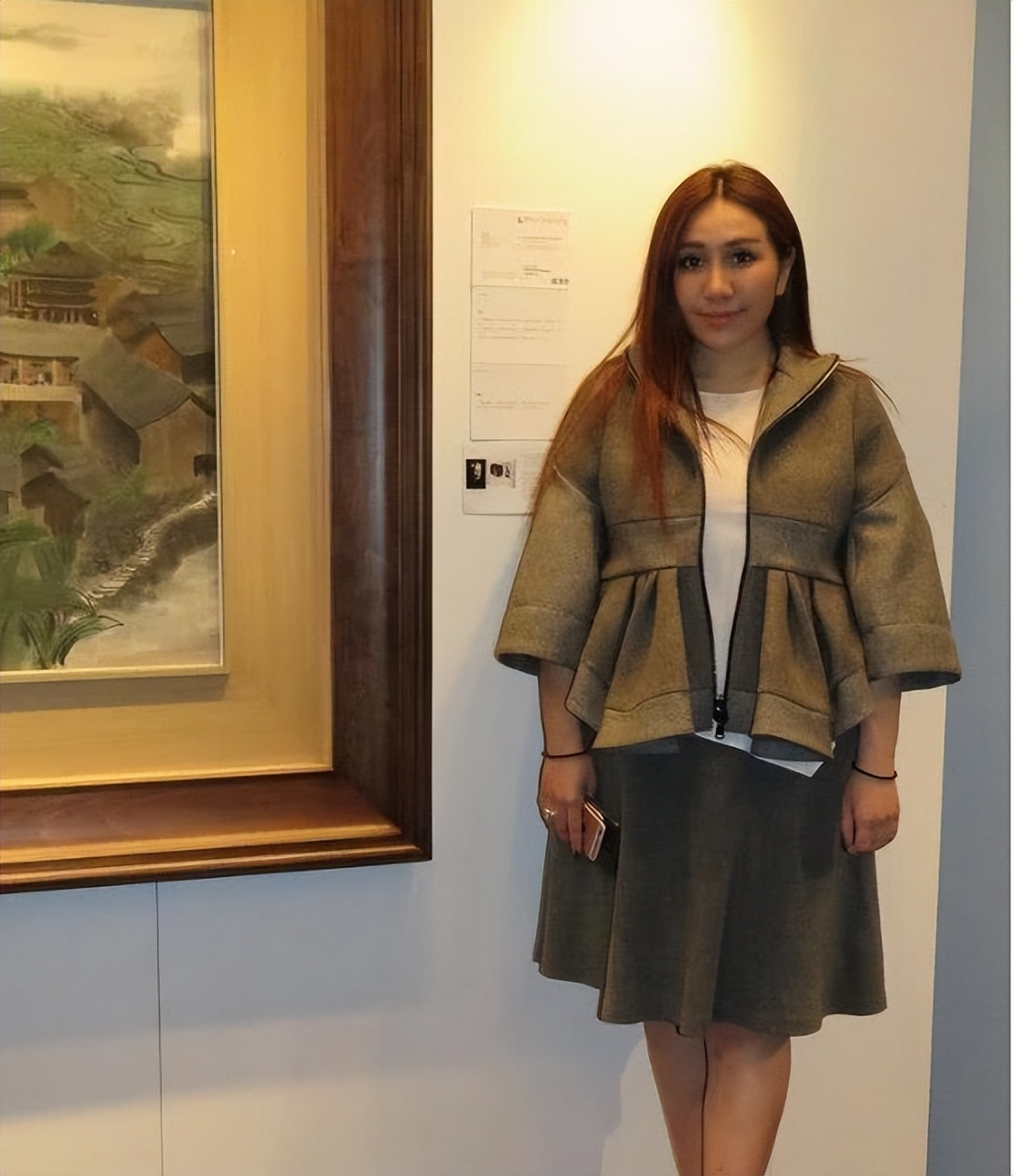 何超盈婚后低调,何超盈几岁结婚