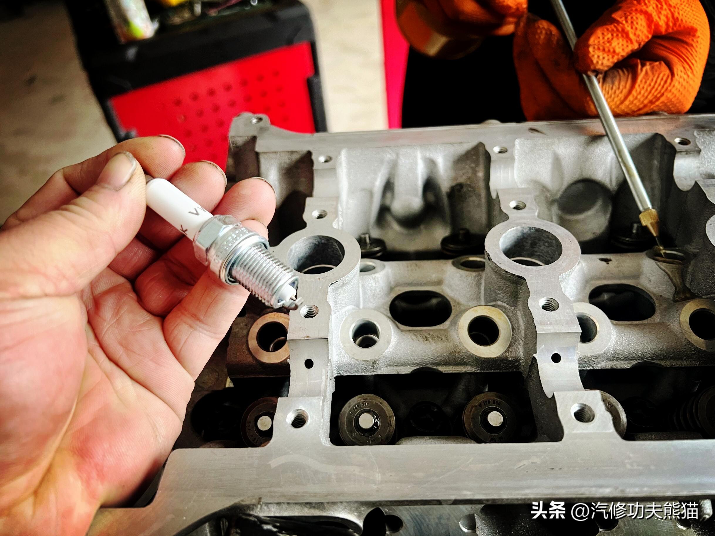 父亲老车翻新修复,父亲去世留下了的车去翻新