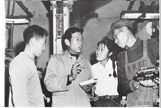 曾经最火的优衣库在中国有多少家,优衣库老款