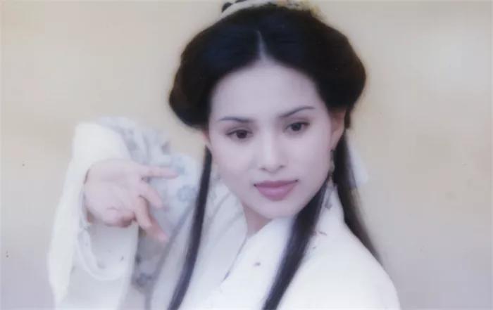 李莫愁新神雕侠侣剧照 (95版神雕侠侣李莫愁照)