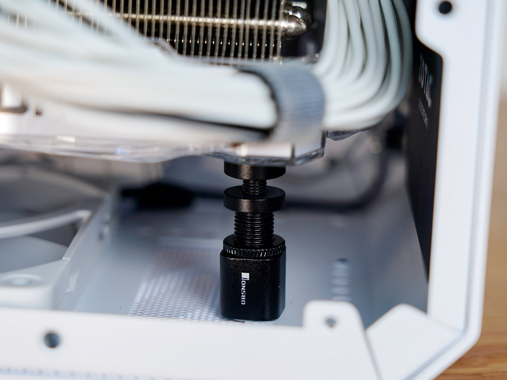 又小又白,12代3060tiitx主机推荐