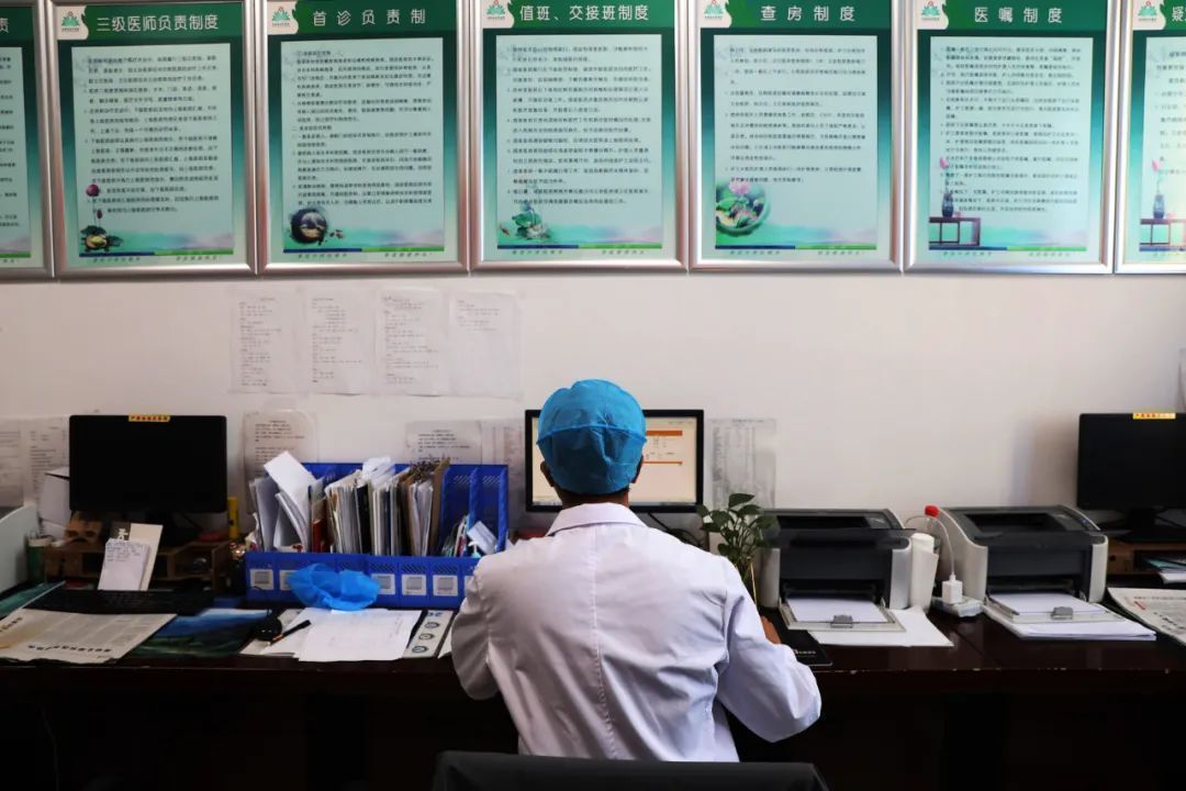 援疆医生骈晓亮：最美青春相遇是“援”不负韶华大爱无“疆”