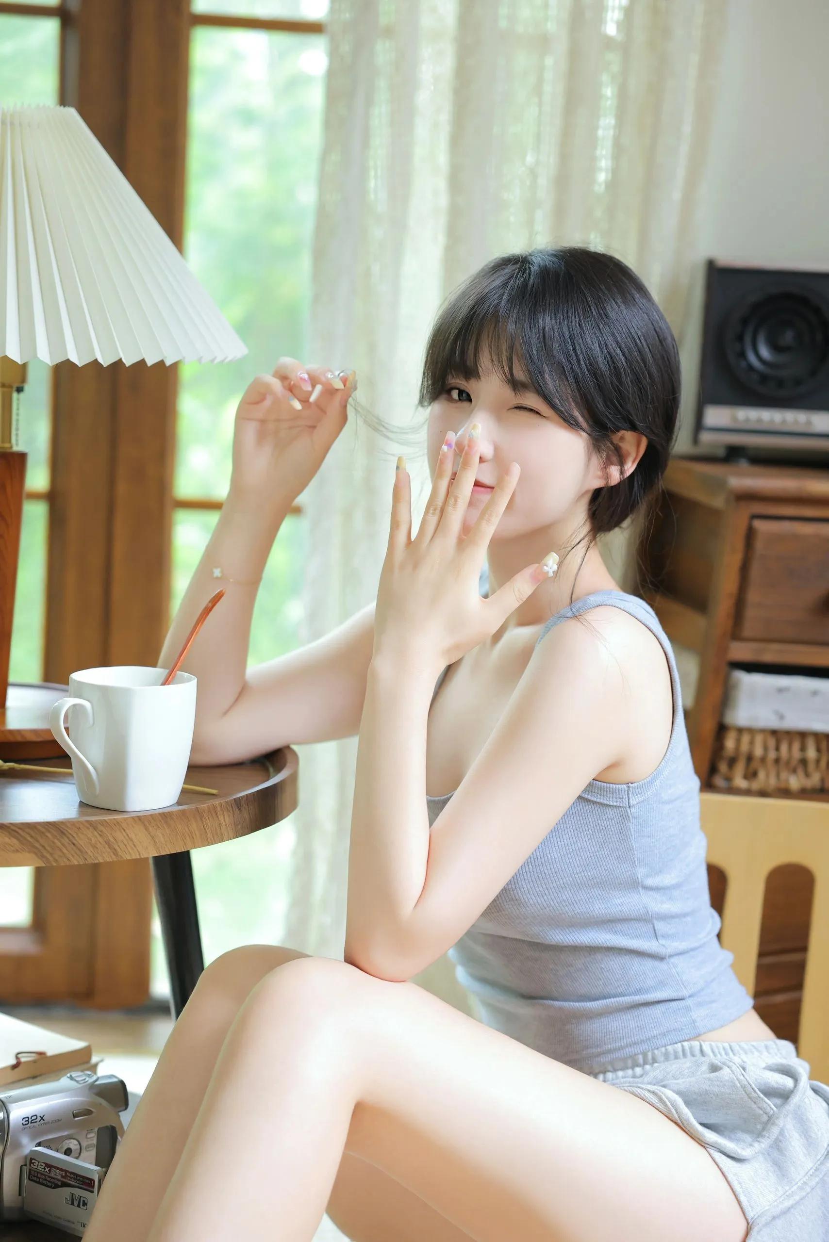 超高颜值女性写真视频,美女图片禁欲系高级感