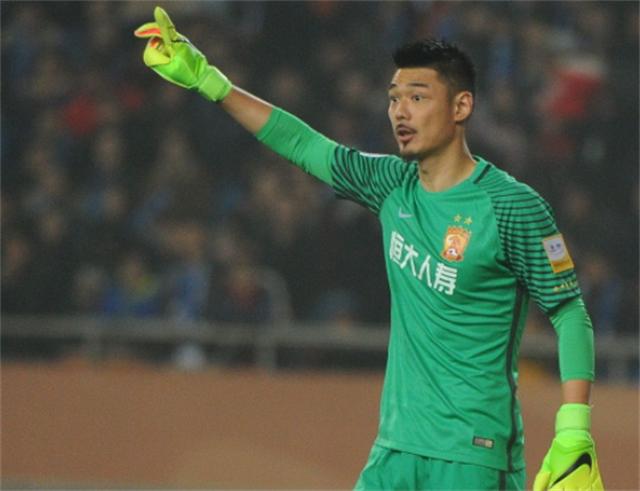 曾诚申花门将视频,广州恒大门将曾诚年薪多少