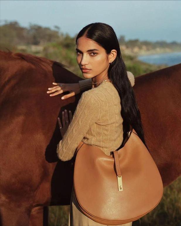 包包百搭老钱风,最近流行的10款包包