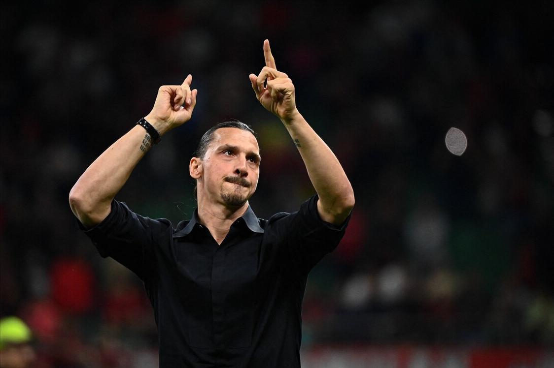 小将汪嵩替补绝杀,汪嵩绝杀现场球迷激动