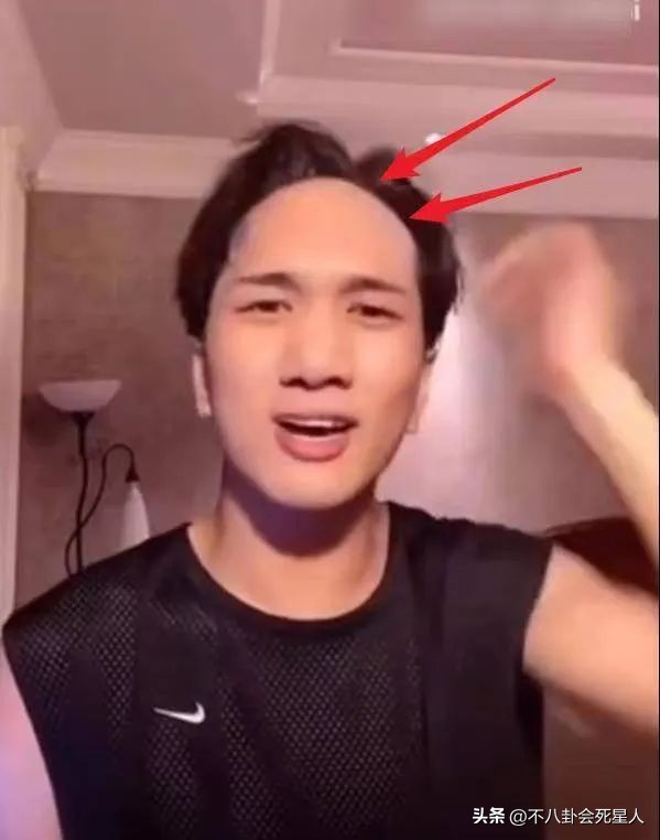 郑少秋沙溢周杰伦,郑少秋摘假发