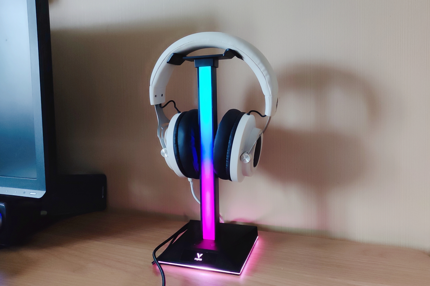 可爱喵喵假期键帽，无限炫彩耳机支架/鼠标垫，雷柏让桌面更完美