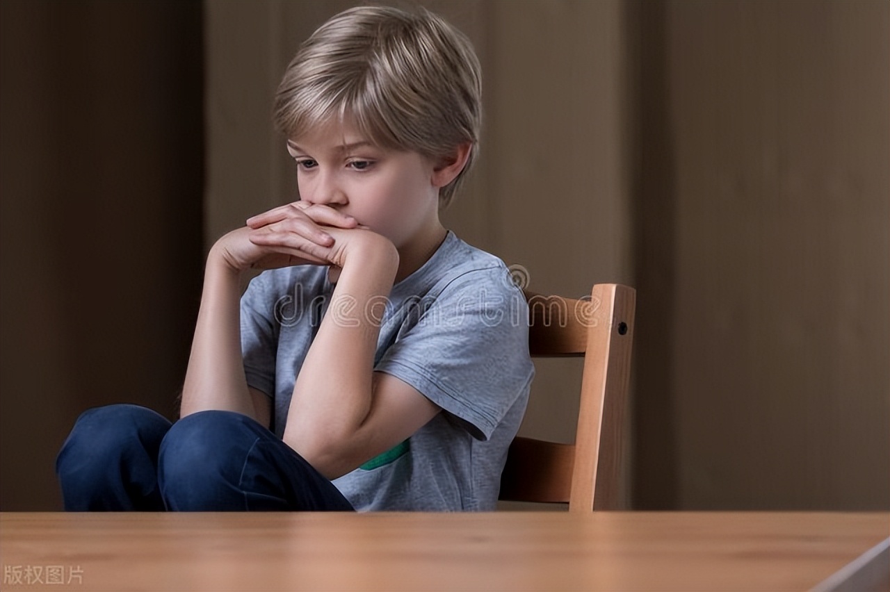 ​心理学家：父母嘴边这句话，可能比吼更让孩子害怕