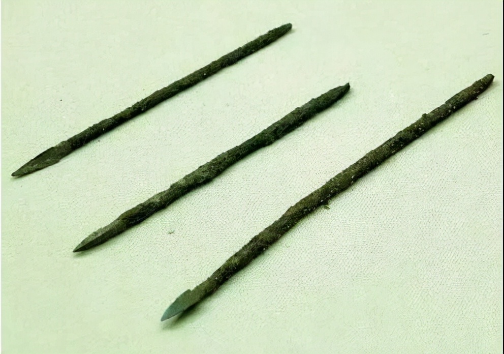 古代炼铁工匠,古代炼铁炉怎么造的