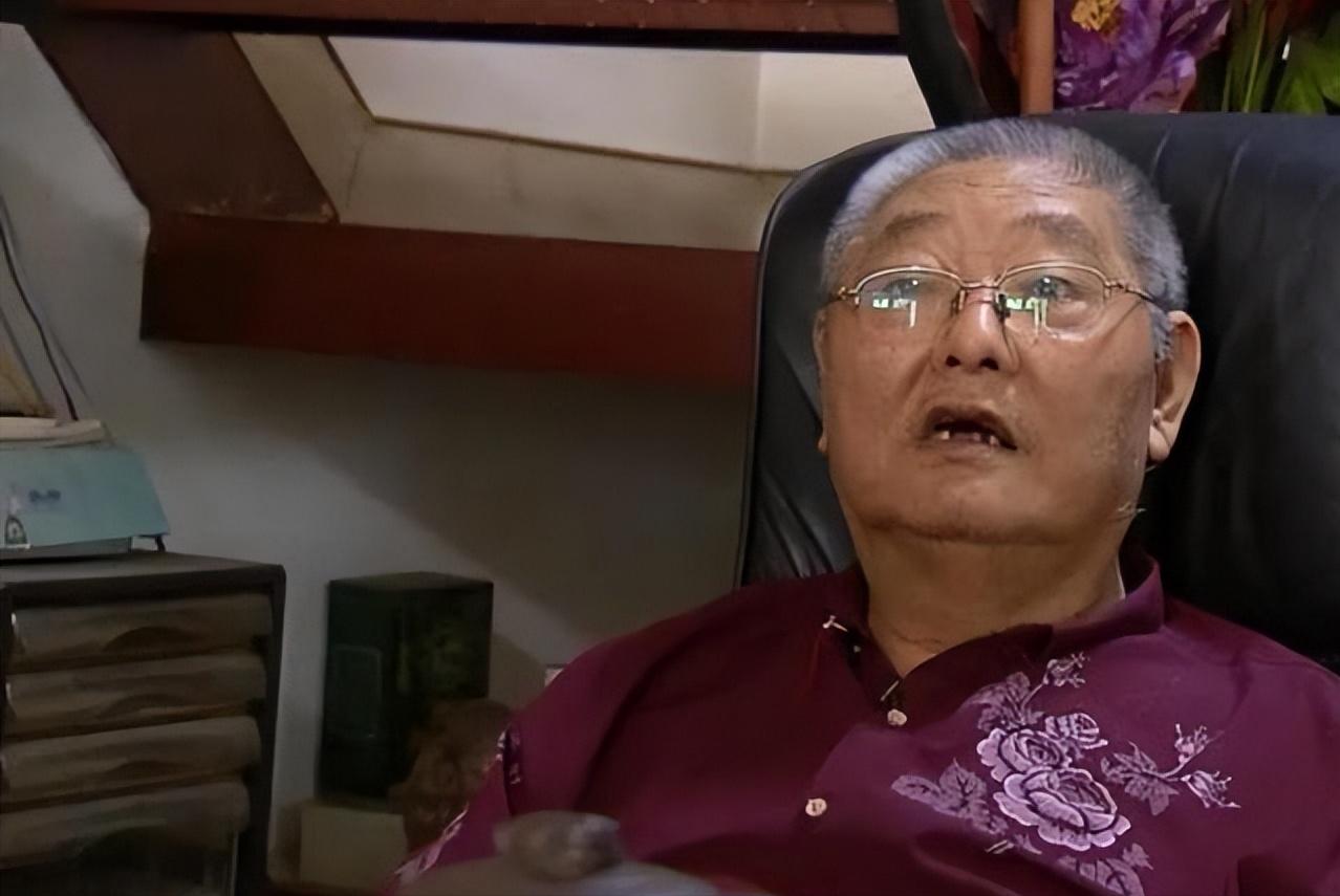 1988年，杨怀定看报纸发现秘密，用2万存款买*国卖**库券一年赚百万