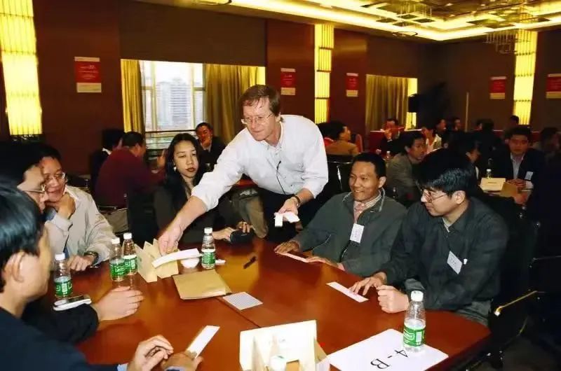 回首20年，为什么中欧会选择在深圳建校？