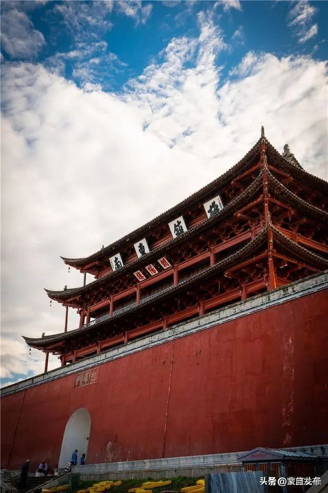 来云南品味有一种叫云南的生活,有一种生活叫做云南的生活