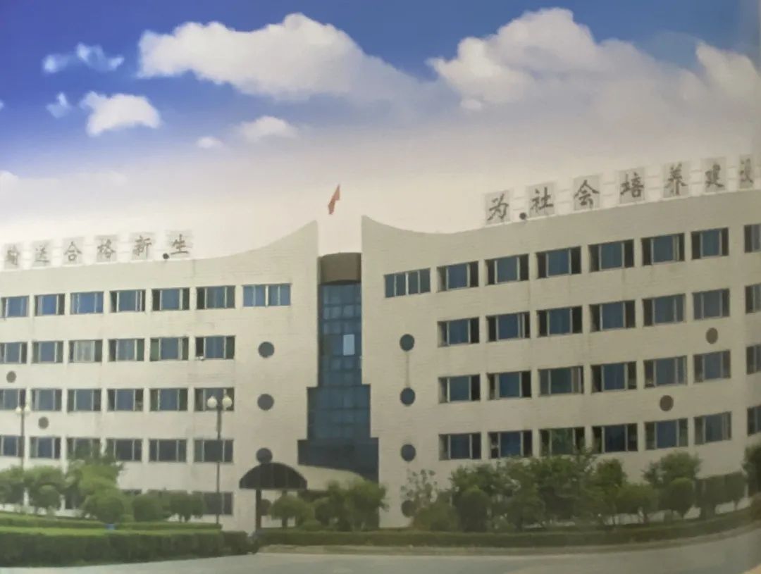 一秒穿越回到小时候,一秒穿越到高中