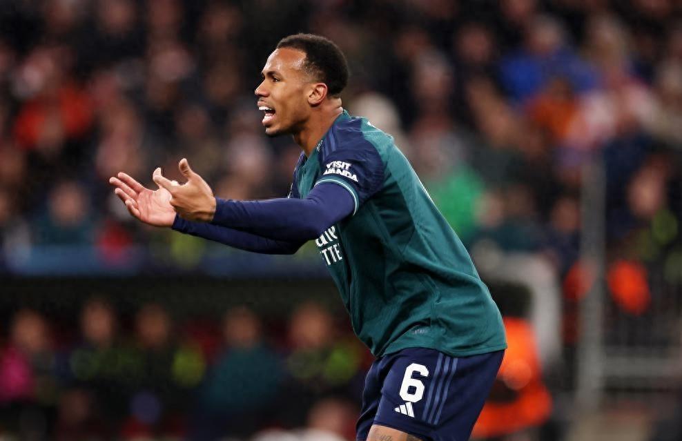 阿森纳5比4米德尔斯堡,阿森纳无缘联赛前4