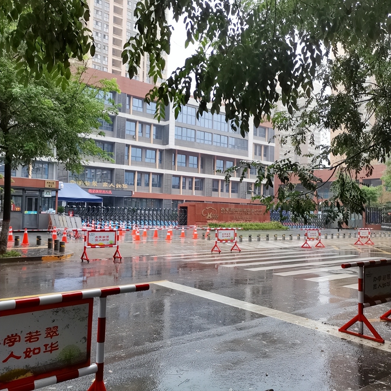 万象春天开盘几年了,万象春天一期楼盘