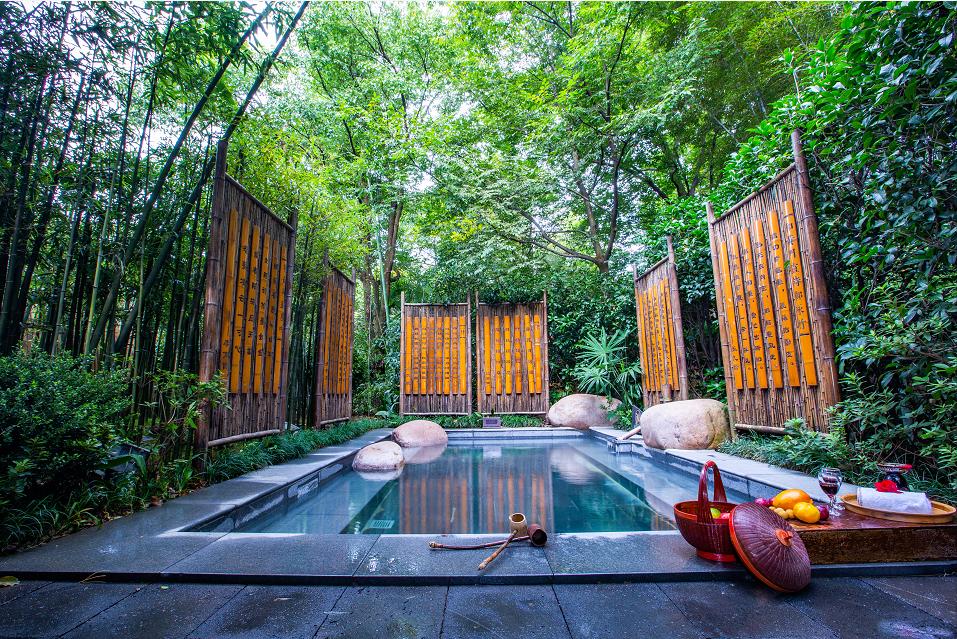 魔都温泉洗浴,江浙沪湖景温泉酒店