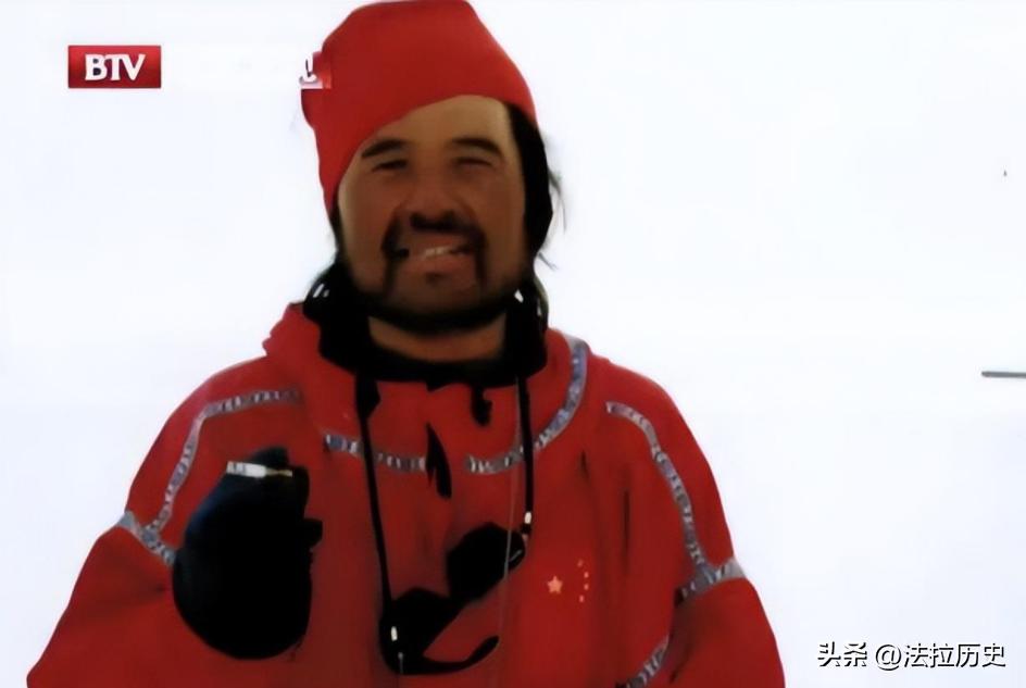 64岁毕福剑近况曝光，因管不住嘴遭封杀，现成网红“工具人”？