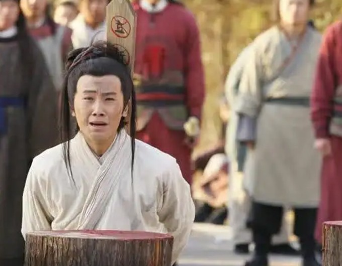 古代犯人砍头时为什么下跪,古代死刑犯砍头会感觉痛吗