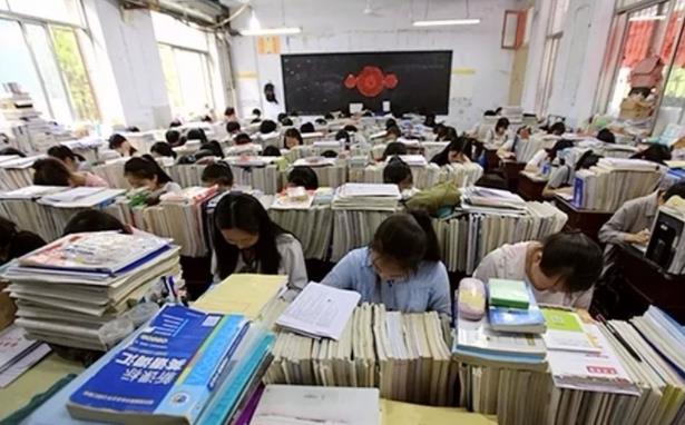 学校指定书店买教辅资料怎么投诉,指定书店卖教辅