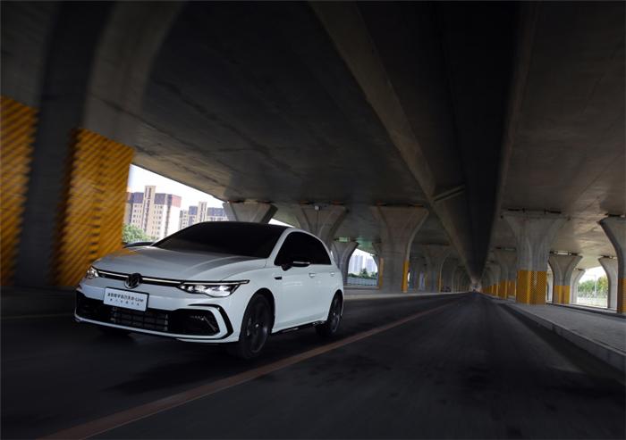 高尔夫情怀依旧还在,优惠少却不愁买的车