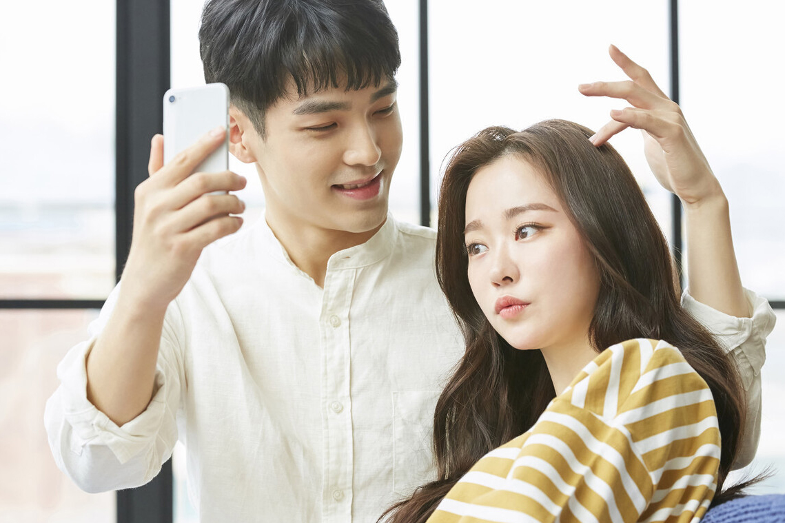 成年人暧昧不清的表现,成年人的暧昧只需要一个眼神