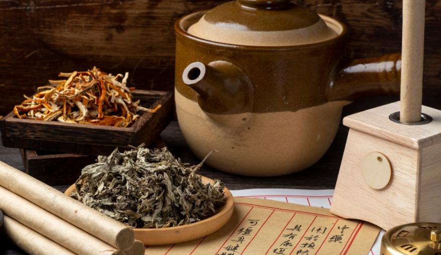 溃疡性结肠炎服用美沙拉嗪十年,溃疡结肠炎吃美沙拉嗪能治好吗