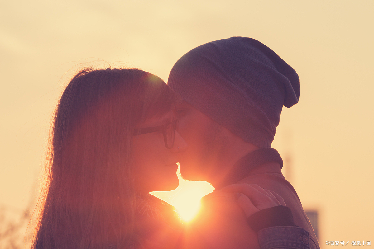 为什么男生买东西要先问女生要不要呢？