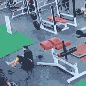 坐高铁遇到旁边老阿姨脱鞋,坐高铁遇到旁边阿姨脱鞋