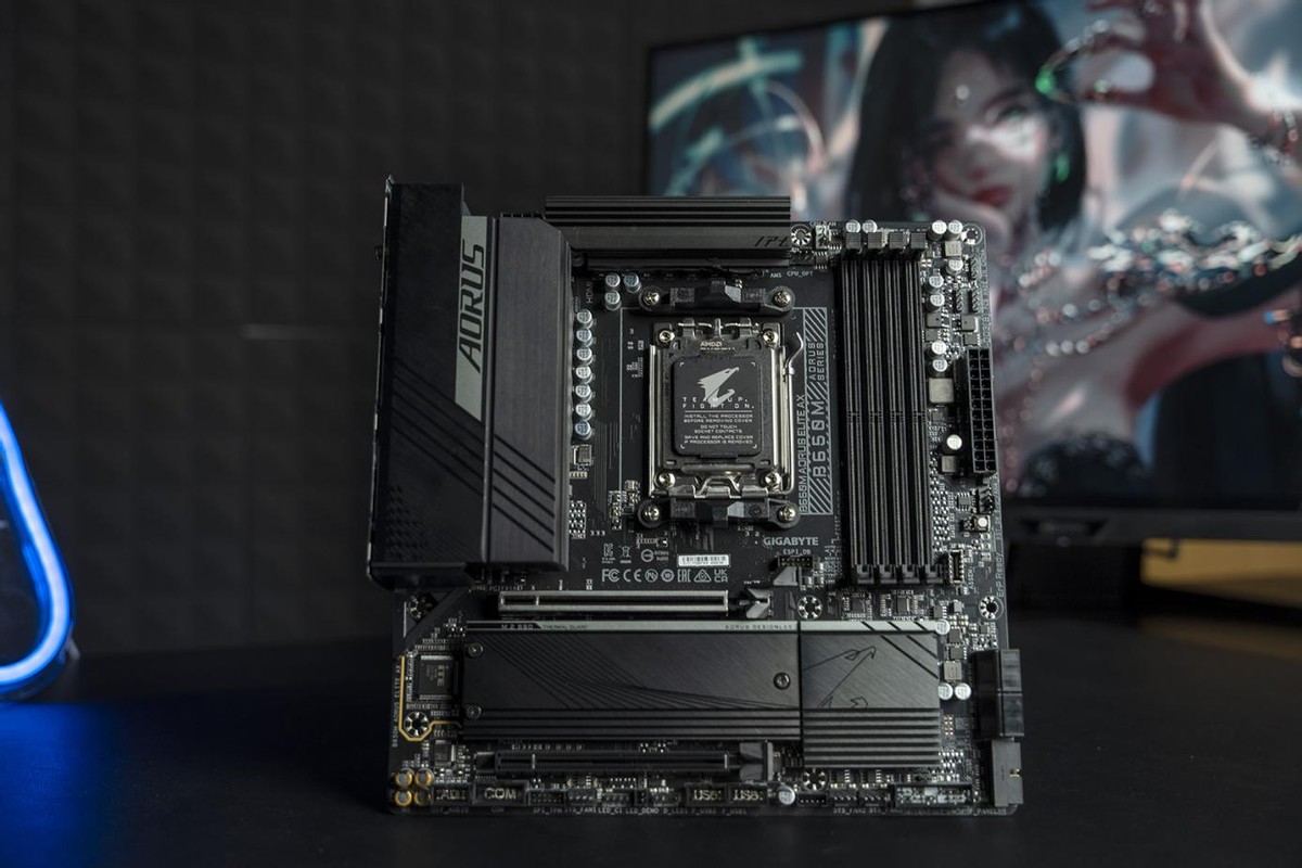 技嘉小雕z790maoruseliteax2388,技嘉z790maoruseliteaxd5小雕测评