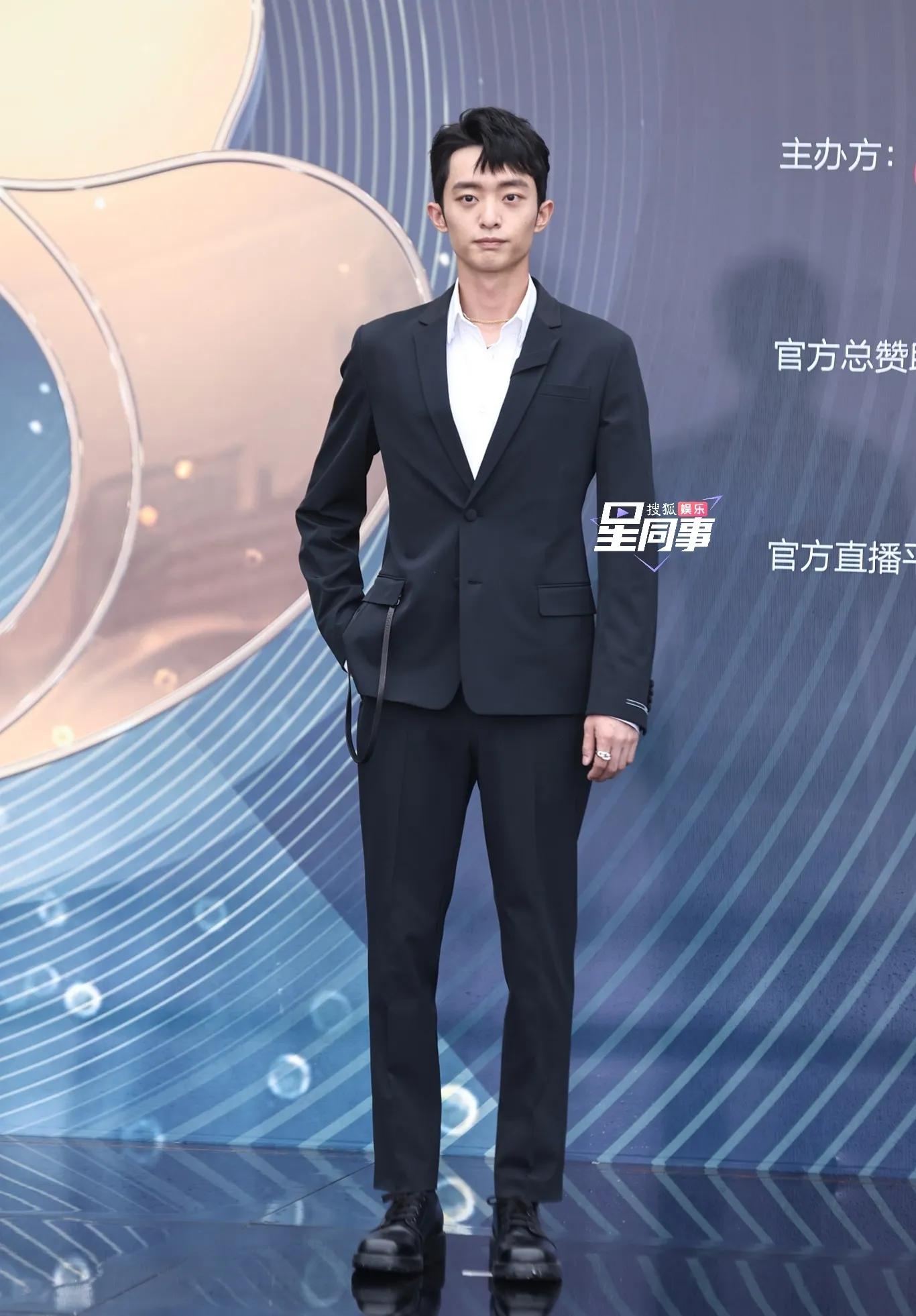 微博电影之夜，王一博朱一龙刘亦菲一骑绝尘张张好看