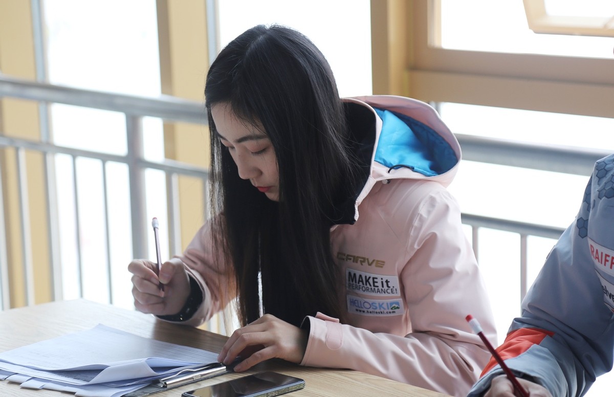 滑雪初级指导员国家职业资格,国家滑雪指导员资格证查询