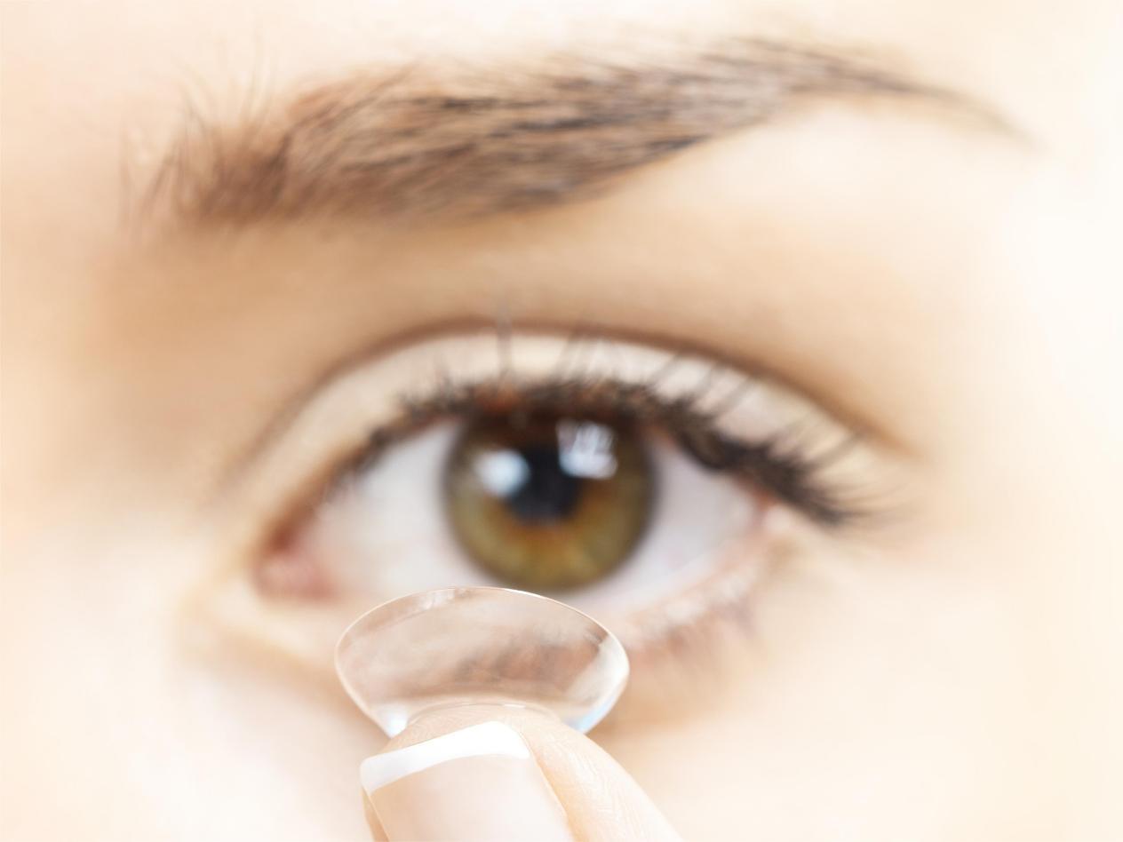 不规则散光能戴眼镜矫正吗,不规则散光配镜