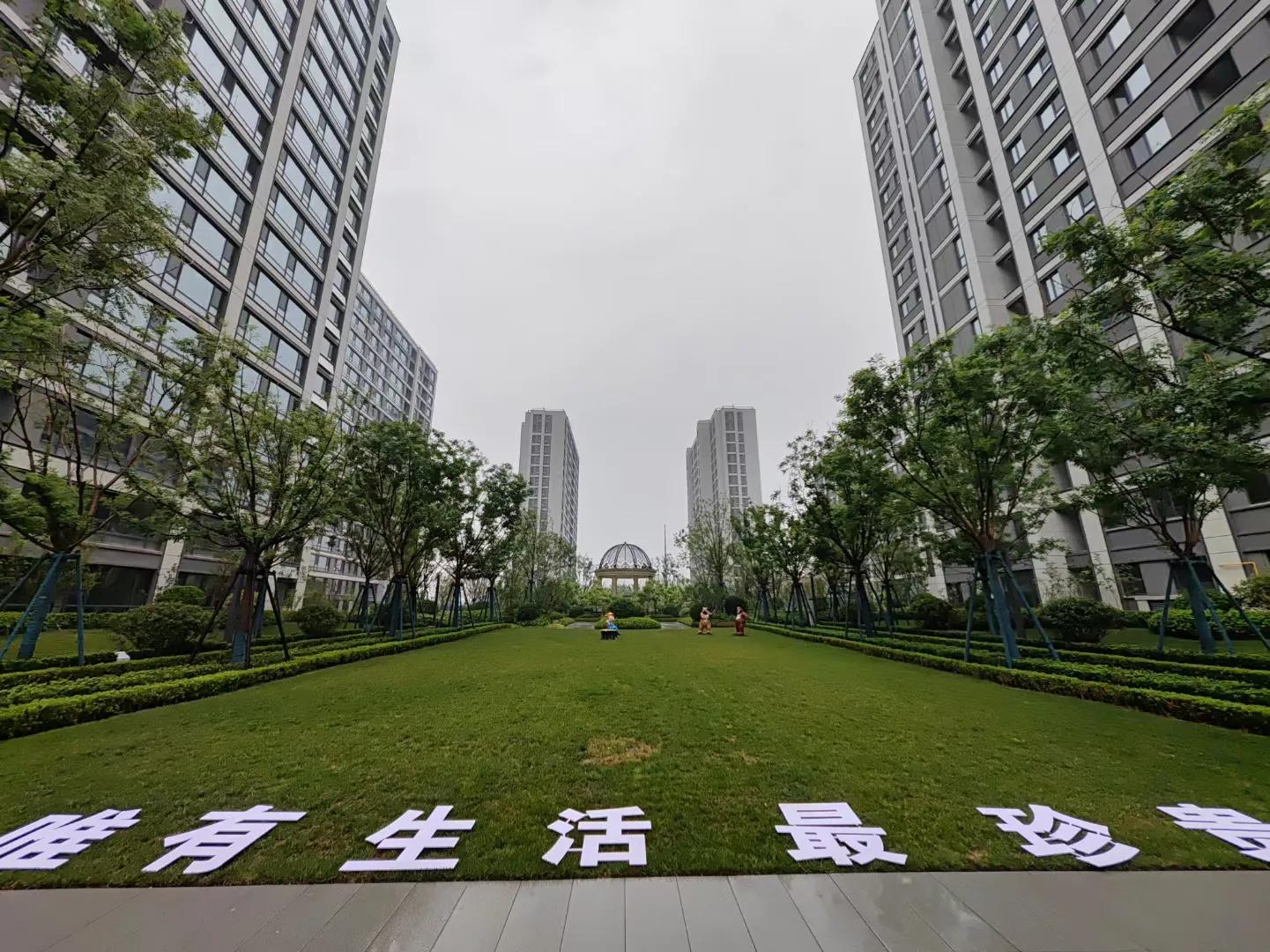 绿城百合花园景观,德州云天绿城百合花园