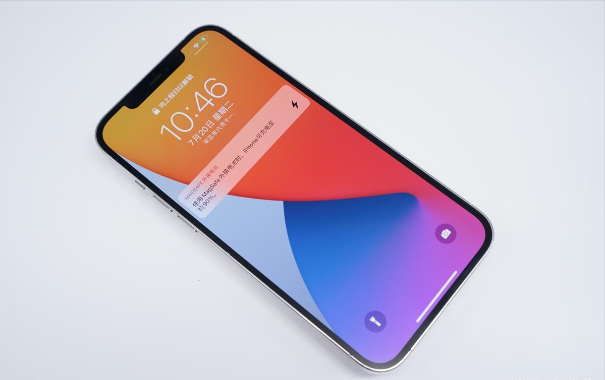 iphone13充一晚上会不会损害电池,iphone快充可以充一晚上吗